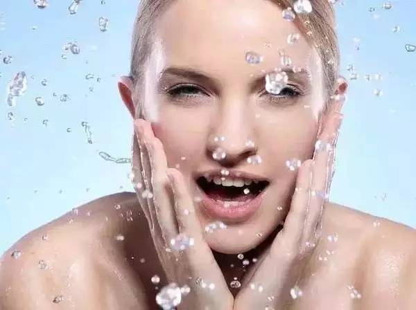 比皱纹更可怕的是面部松弛,五十岁面部松弛皱纹怎么办