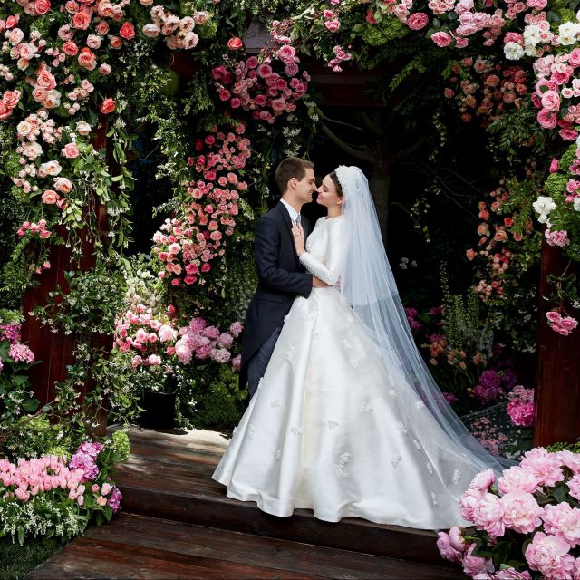 悦型格｜超模的婚纱都长什么样？她们嫁给了谁？