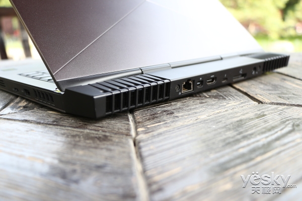 外星人游戏本alienware13,戴尔alienware13值得买吗