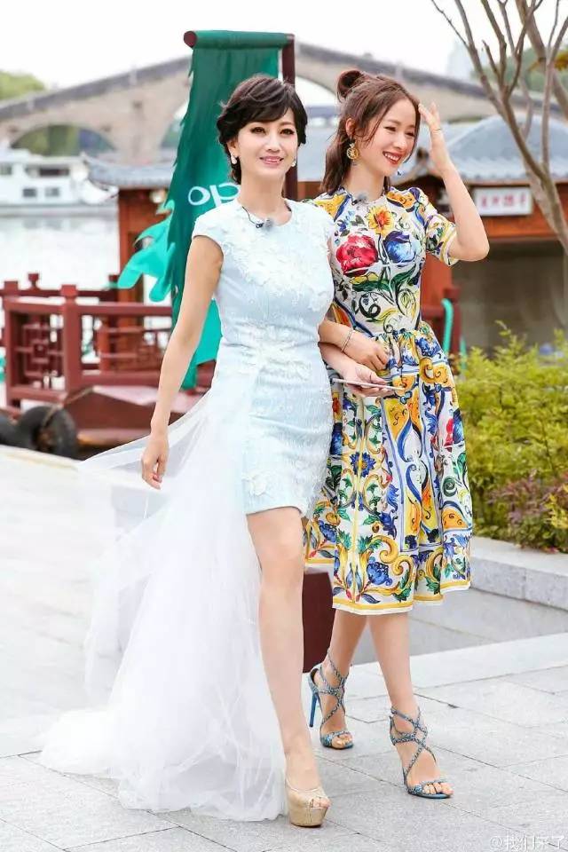 美人迟暮？不存在的！曾经素颜出演“十三姨”的关之琳今晚上线！