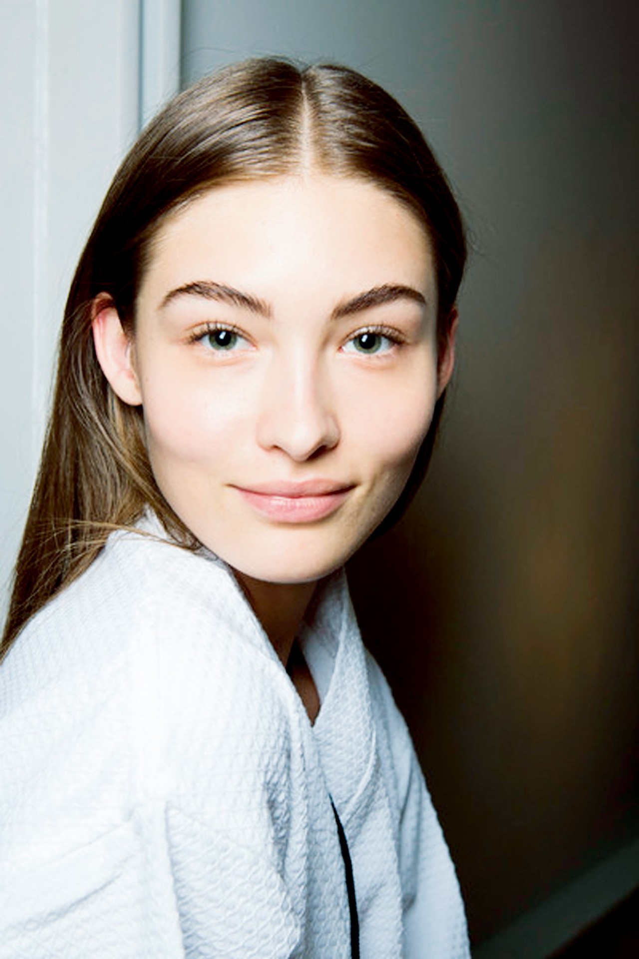 请疏忽墨镜下的眼妆 (雨天眼妆推荐)