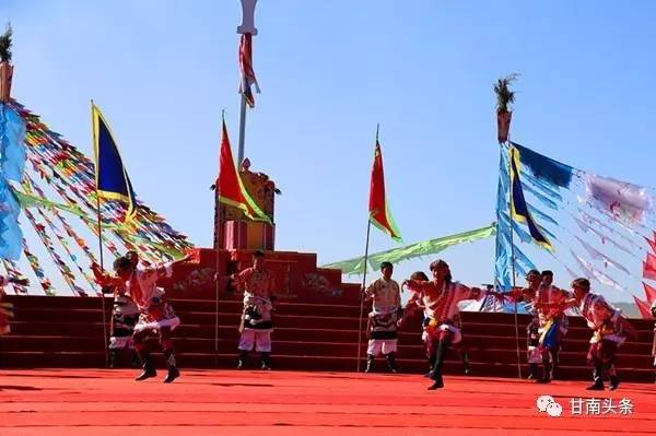 纵马扬鞭御风飞行丨九色甘南香巴拉·玛曲第十一届格萨尔赛马节隆重开幕