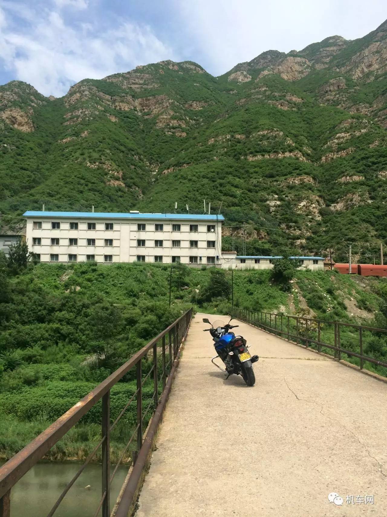 上班骑车好浪费，他请假骑着神车跑了趟天路