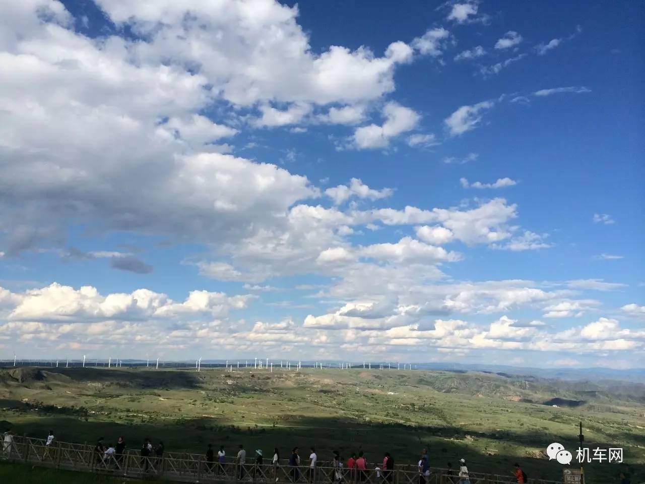 上班骑车好浪费，他请假骑着神车跑了趟天路