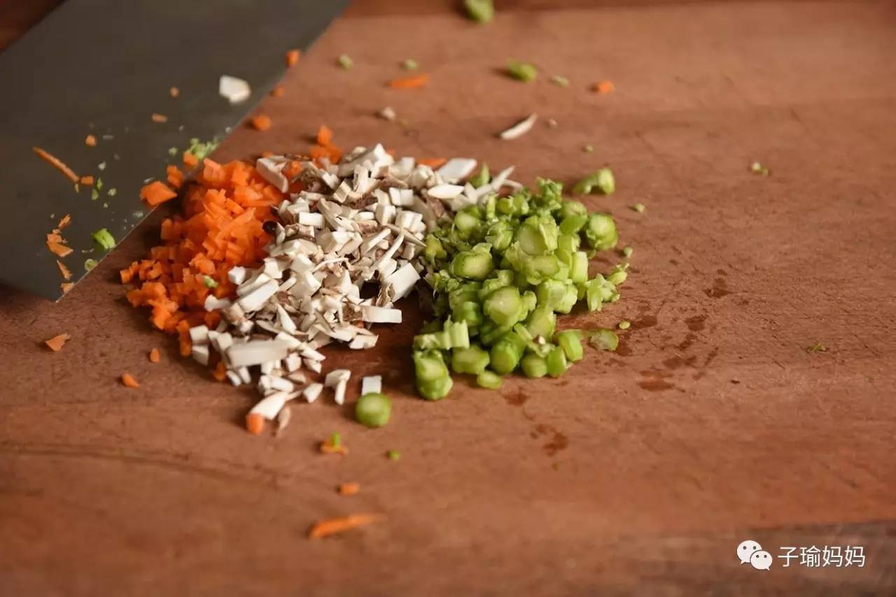 七月宝宝南瓜米糊辅食制作,宝宝辅食南瓜紫薯小米米糊