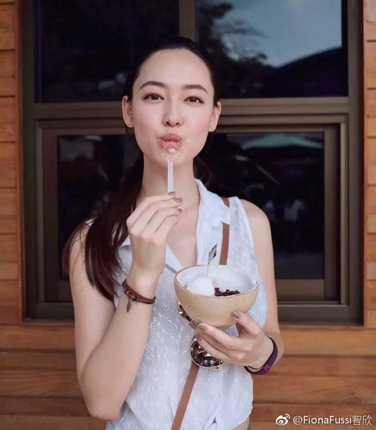 chanel超模健身,chanel八十年代模特