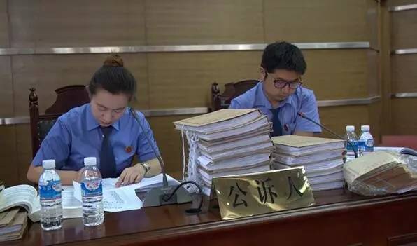 「云检动态」隆阳：*党**建“五线谱”奏响和谐新乐章