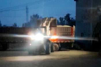 “钉子案”怎样执行：六百里闯关涉险，八千吨小麦“回家”