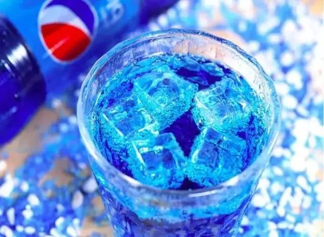 网“蓝”｜不用打飞的去巴厘岛，来上海就能喝到爆款蓝色可乐！（献给爱喝可乐的everybody