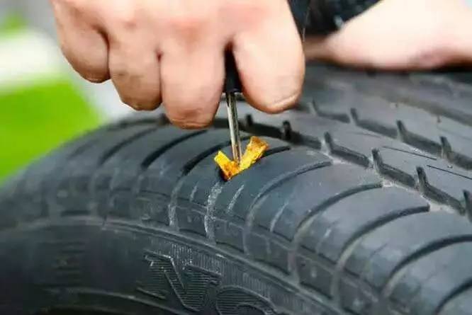 轮胎扎钉子敢不敢拔,汽车轮胎扎了钉子补胎后有影响吗