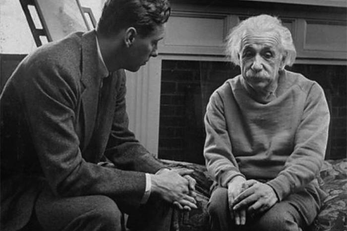 爱迪生是哪一年发明的白炽灯泡,爱迪生其实没有发明灯泡