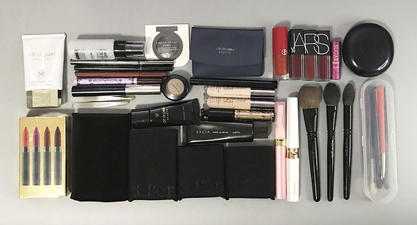 豆瓣日记:春节长假出行，化妆包翻包啦