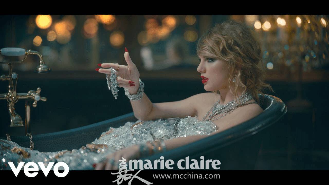 手机壳也能够照镜子补妆,手机壳可补妆