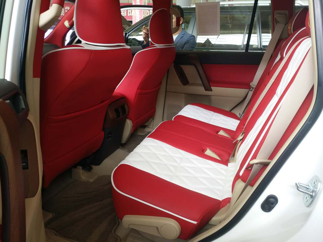 丰田普拉多2700中东版多少钱落地,丰田霸道普拉多2700现在的价格