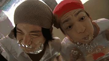 挖鼻孔的男人长相,挖鼻孔的男人