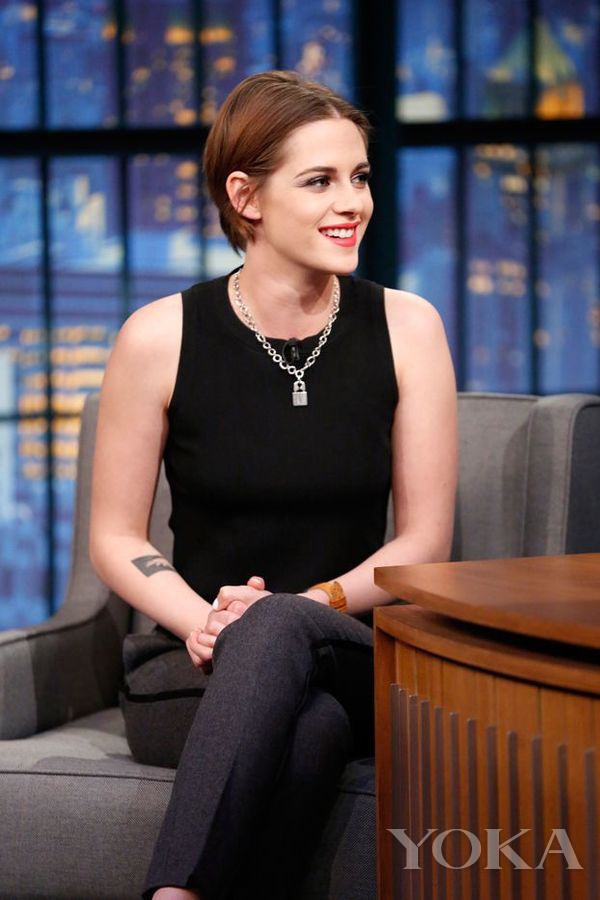 吸睛进阶术：链条首饰长盛不衰？它才是时尚圈的*规则潜**