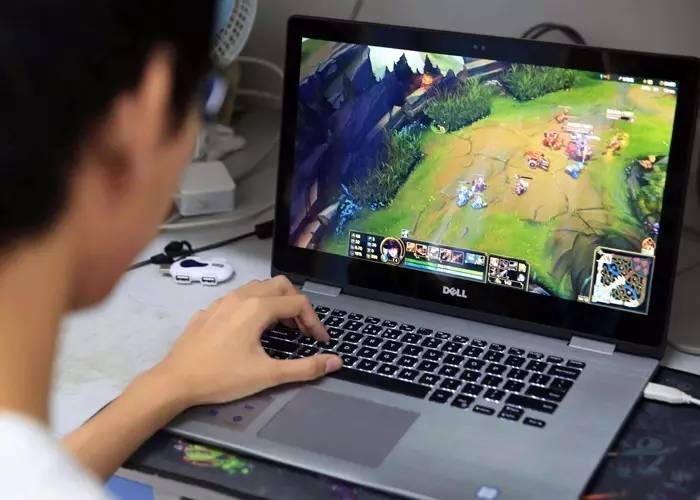 一直用笔记本电脑,很不习惯用笔记本电脑