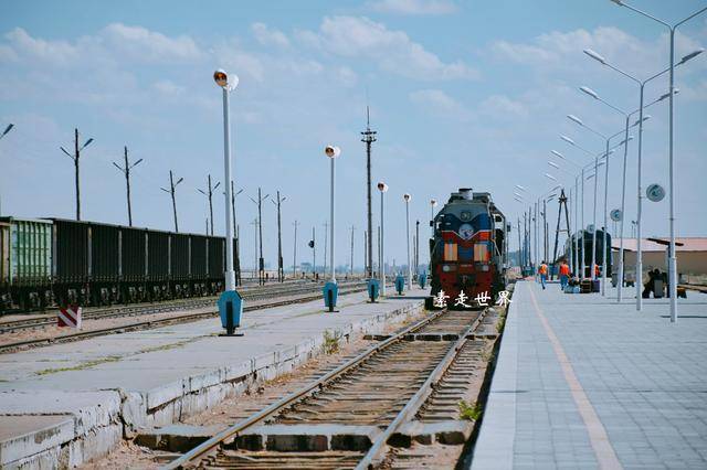 穿着蒙装游蒙古国漏了这个细节引来吃瓜群众围观