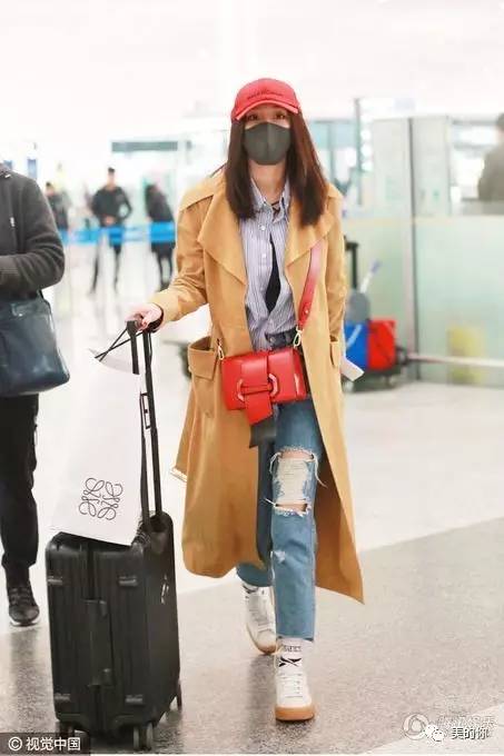 休闲九分裤搭配运动鞋好看吗,直筒九分裤怎么搭配运动鞋