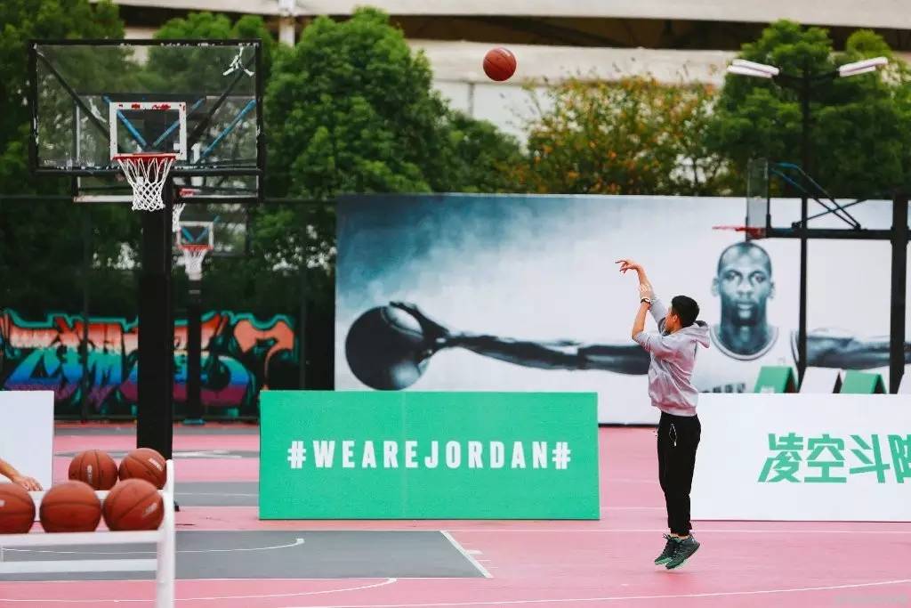 苦口婆心教会我们打球的那个人！