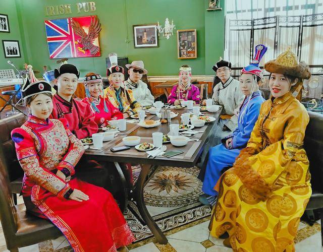 穿着蒙装游蒙古国漏了这个细节引来吃瓜群众围观