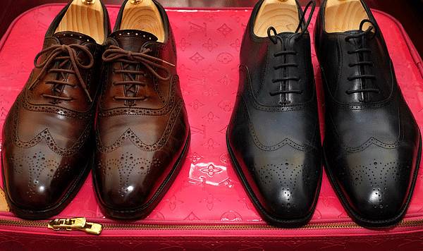 真皮皮鞋如何清洗保养,100多元的皮鞋怎么保养