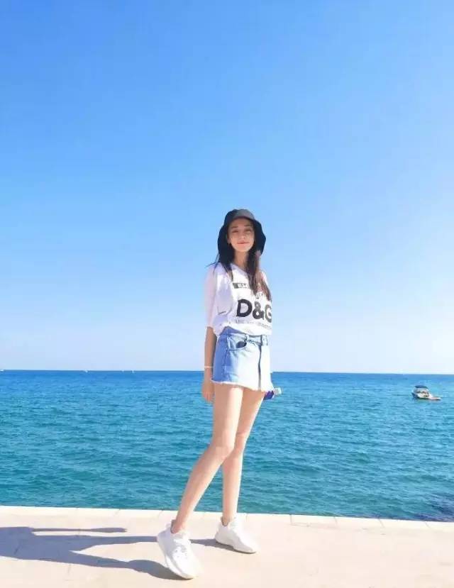 当倪妮赵丽颖同框,赵丽颖倪妮穿背带裤