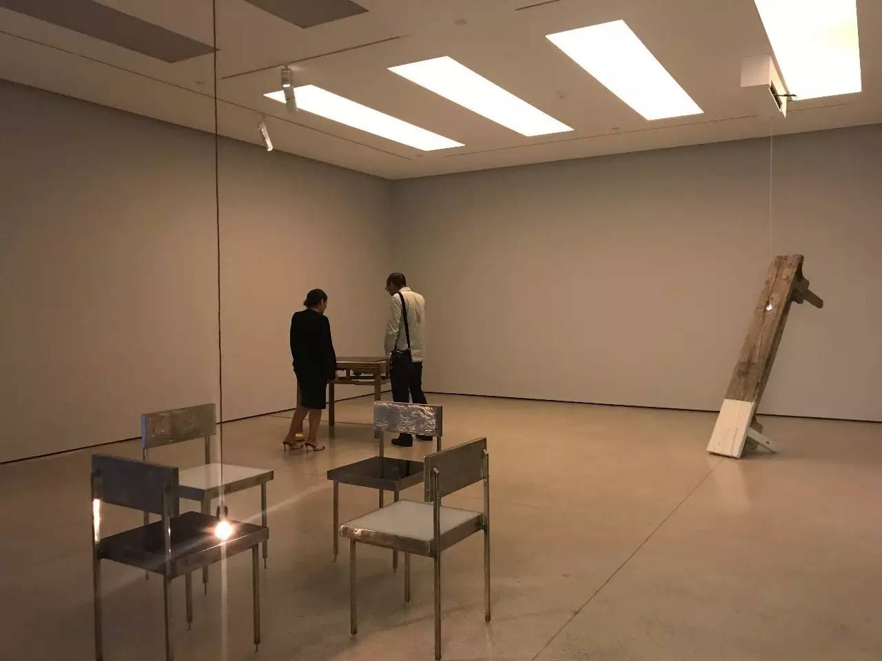 凤凰艺术｜白立方呈现另一个鲜为人知的“王功新”，“轮回”重启