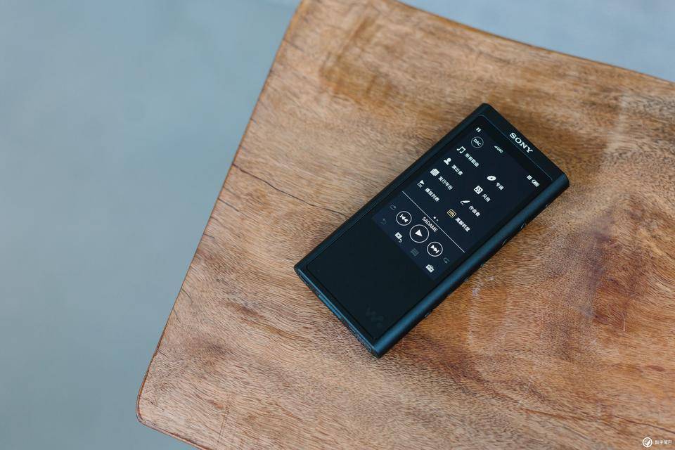 索尼walkmana300测评,索尼nw-a306和zx300a哪个好