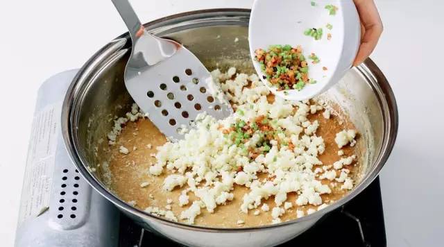 豆浆做菜的家常做法,喝不完的豆浆能够怎么做饼