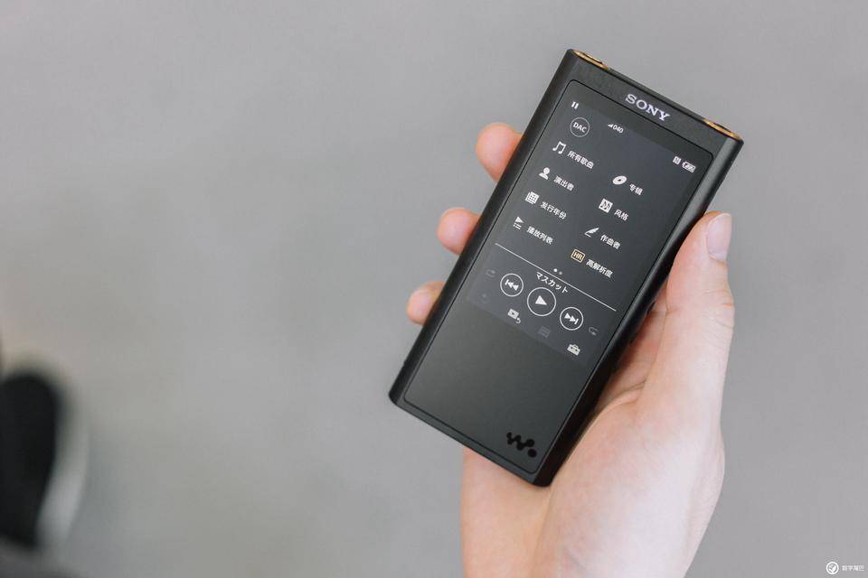 索尼walkmana300测评,索尼nw-a306和zx300a哪个好