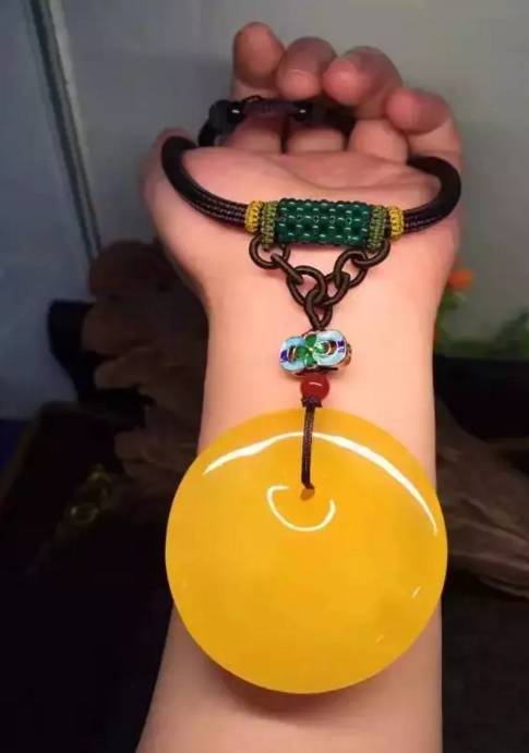 蜜蜡能够密封存放么,蜜蜡放冰箱冷藏能保存多久