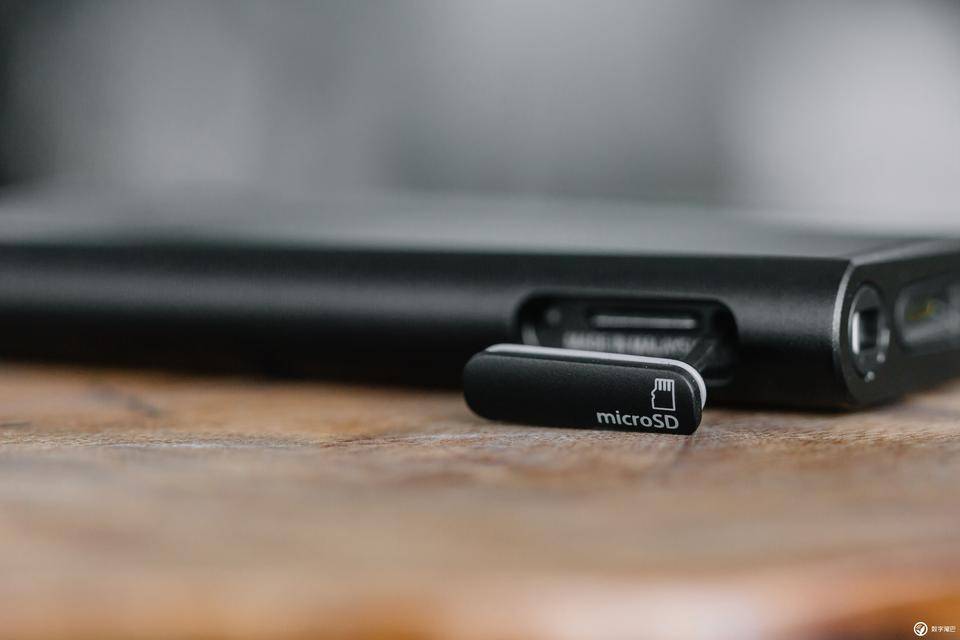 索尼walkmana300测评,索尼nw-a306和zx300a哪个好