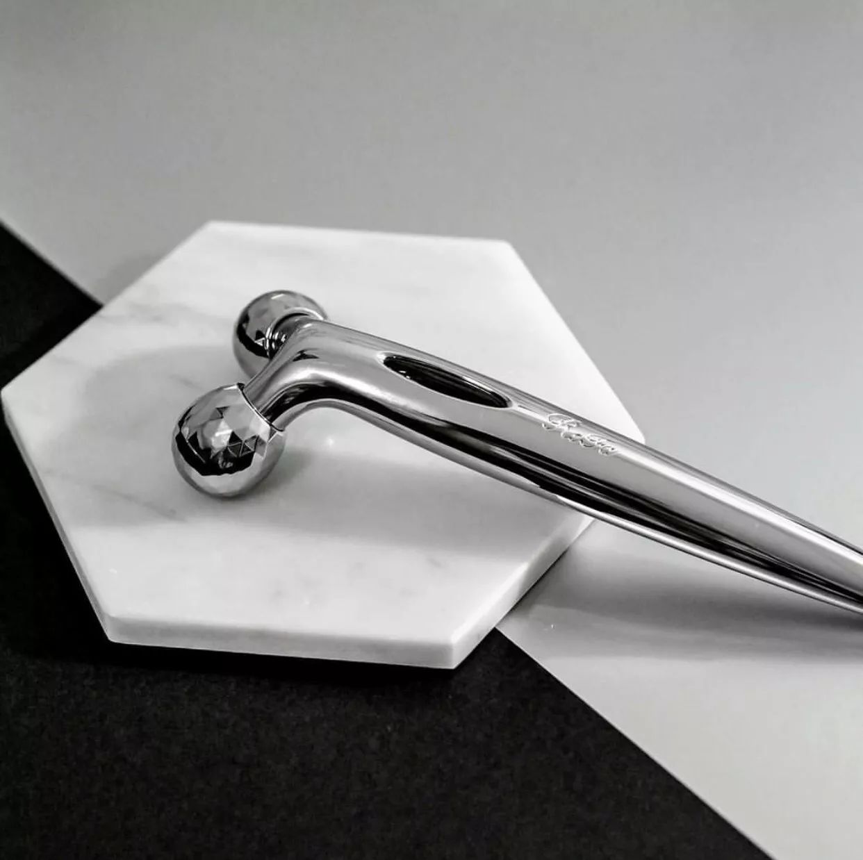 医学瘦脸的方法有哪些不打针,瘦脸除了打针还能够有什么方法