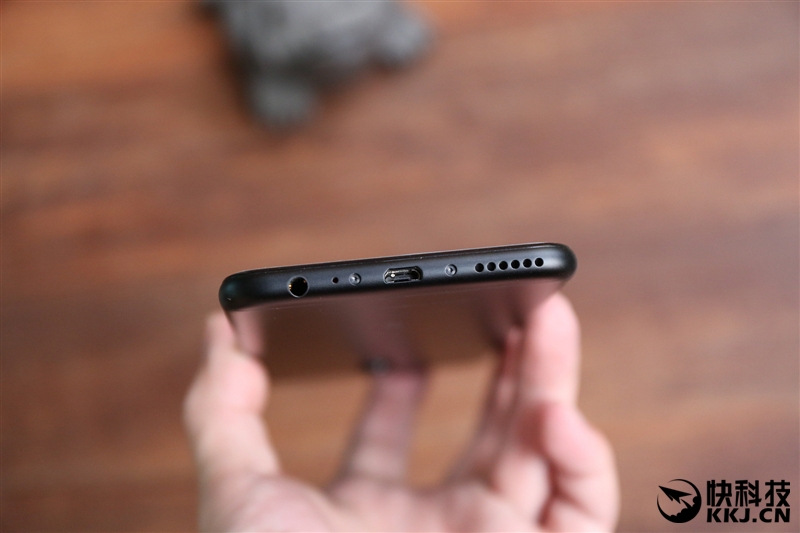 华为新机麦芒9测评,华为最新款手机mate10