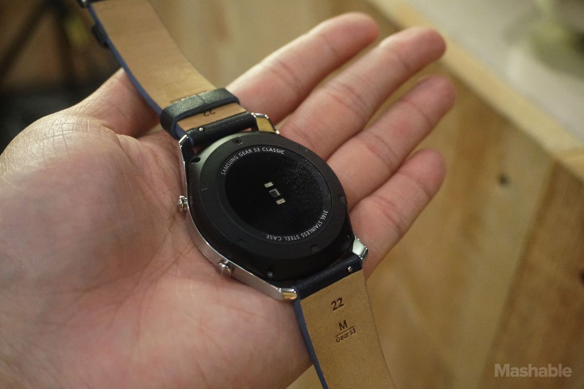 三星gears3手表功能运动版,三星gears3智能手表运动