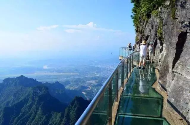 洛阳洛浦玻璃栈道在哪,河南洛阳木札岭景区玻璃栈道