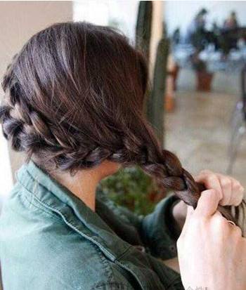 时髦好看的几款编发赶紧学起来,一款百搭编发一学就会美翻了