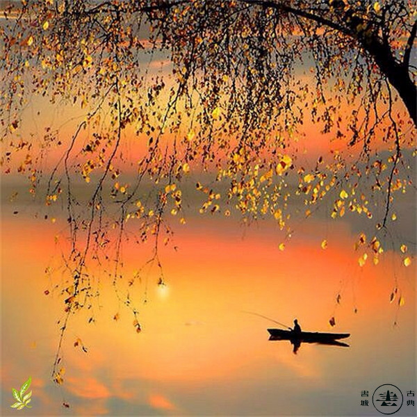 一舟独钓一江秋,一把鱼竿一壶酒一人独钓一江秋