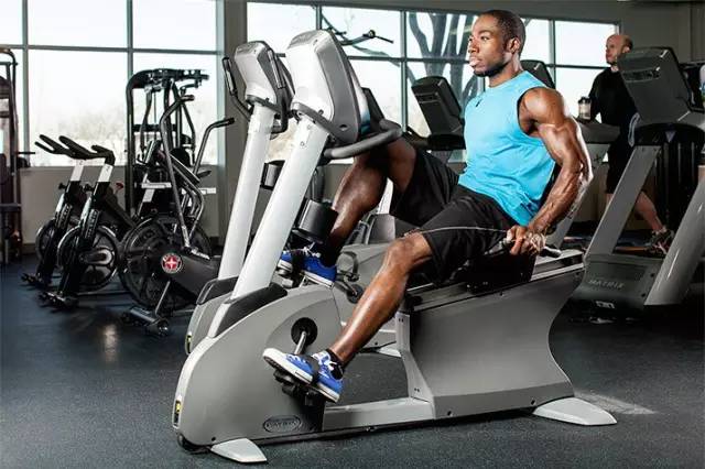 健身房用什么器械减肥最快,健身房先练有氧还是先练器械