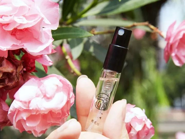 80以内香水女士,合适年轻人的爆款女士香水