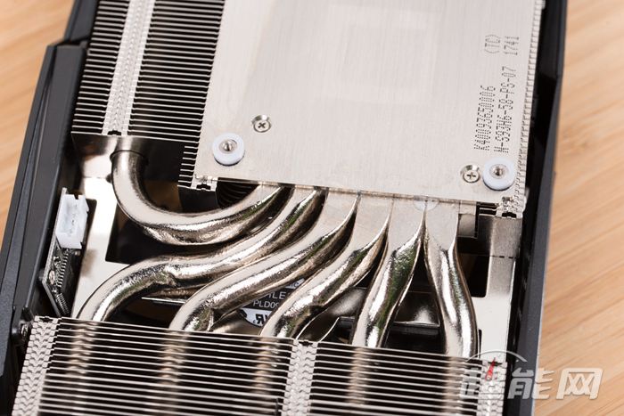 igamegtx1070烈焰战神,igamegtx1080ti测评