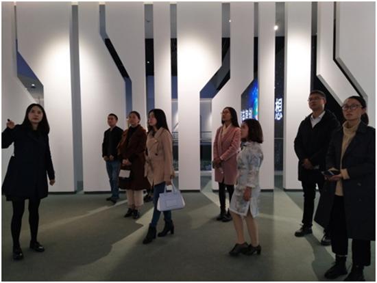 团区委走进“菁蓉小镇”学习交流创新创业工作经验