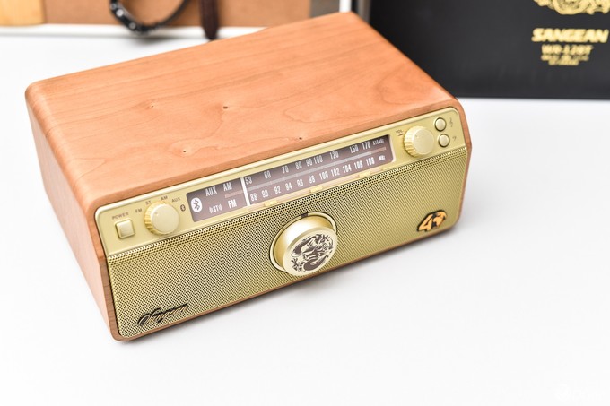 听见好时光不适时宜地入了一台蓝牙收音机