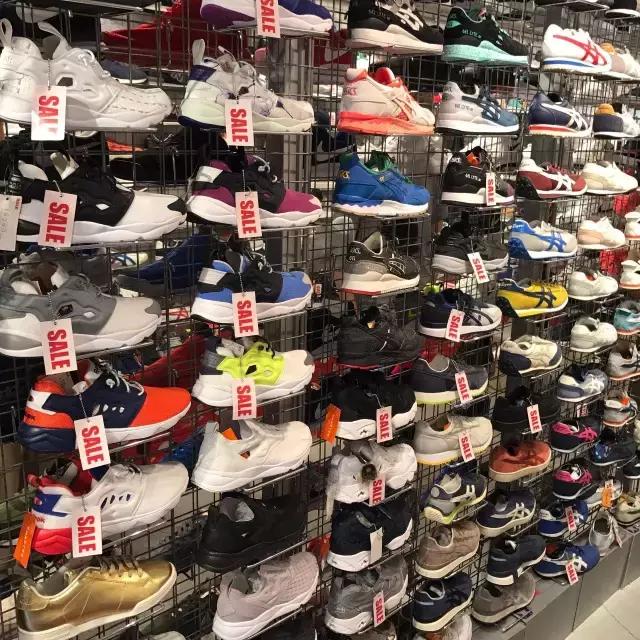 逛完这10家原宿球鞋店后，爆款冷门你想要的这里都有！