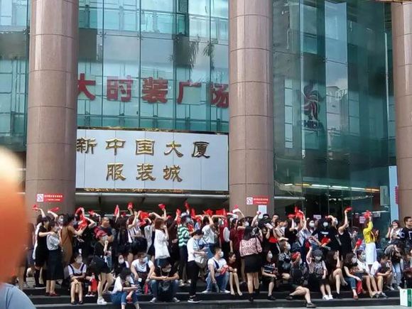 开服装店货源能够在网上买吗,39元服装店货源怎么进货