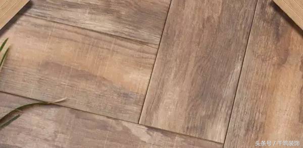 浅灰砖还是米黄砖好看,什么样的瓷砖用暖色大地砖