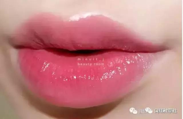 唇色深厚唇合适什么色的口红,唇色深素颜口红不沾杯推荐