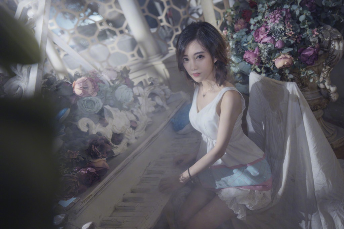 冯提莫阿冷斗鱼视频,斗鱼主播阿冷在哪几个平台