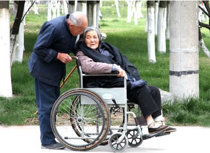 骨质增生长骨刺能手术吗,骨质增生骨刺怎么治才能彻底治好
